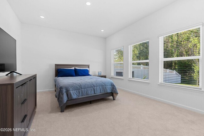 Building Photo - 64 Silver Heron Wy