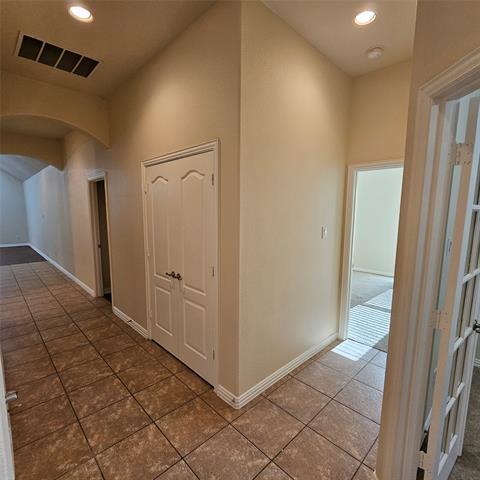 Building Photo - 922 Meadow Flower Ln