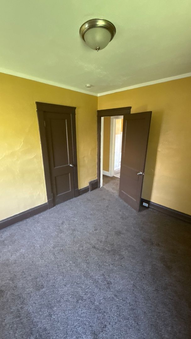 Building Photo - Single Family Home