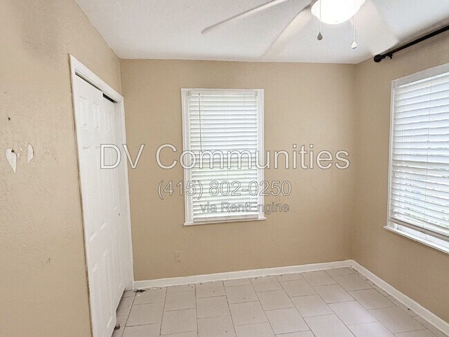 Building Photo - 776 27th Ave N