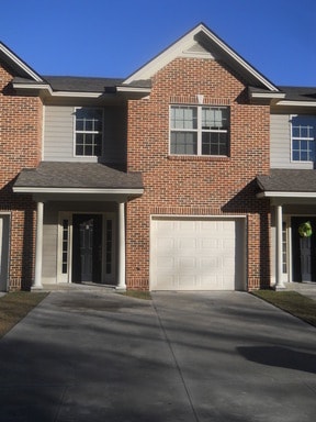 Building Photo - 3400CBarack