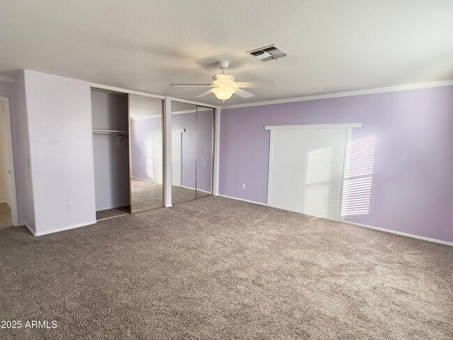 Building Photo - 3435 E Longhorn Dr