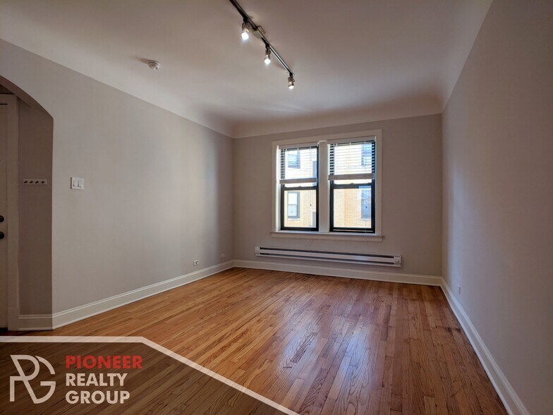 Building Photo - 2315 N Rockwell St