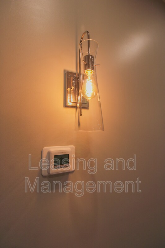 Building Photo - 3494 River Rd