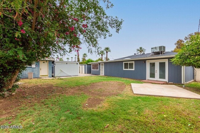 Building Photo - 7340 N 7th Ave