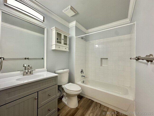 Building Photo - 27 Royal Palm Way