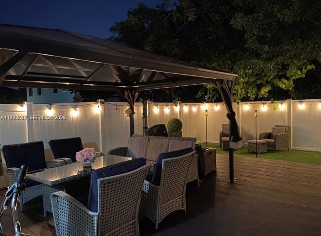 Building Photo - 3392 W 90th Terrace