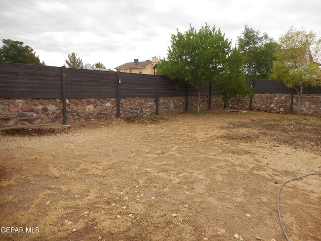 Building Photo - 356 Jardin Bello Ave
