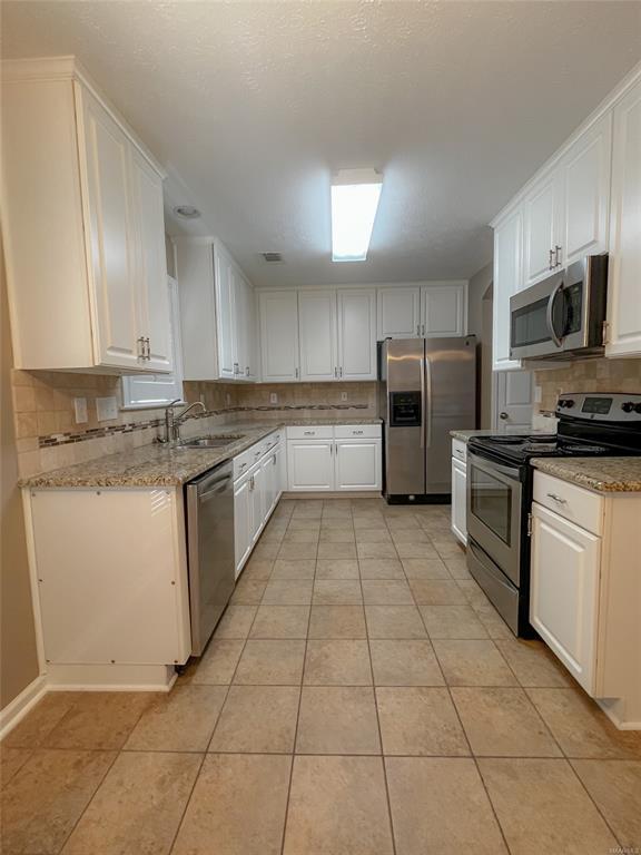 Building Photo - 8906 Stoneridge Pl