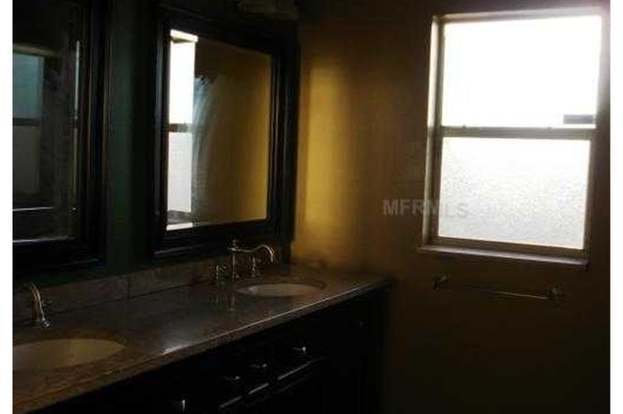 Building Photo - 6617 Coral Cove Dr