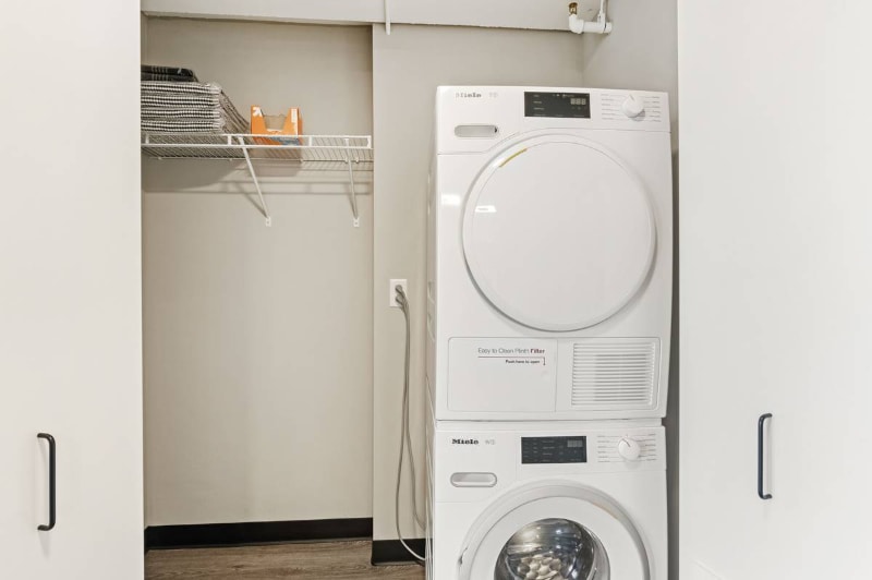 Building Photo - 1966 W Ogden Ave