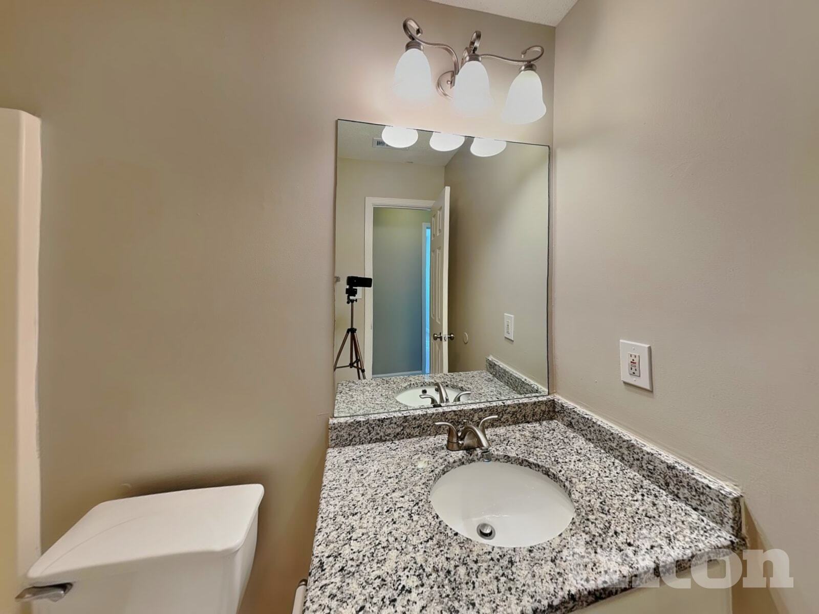 Building Photo - 3023 Ryan Rd