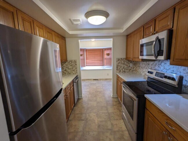 Building Photo - 7479 Zanuck Ct
