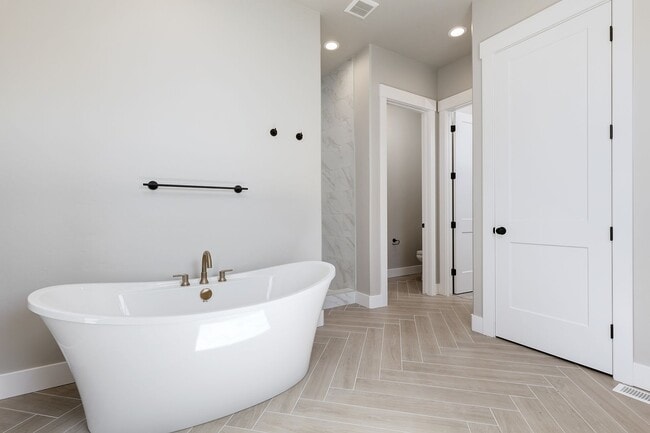 Building Photo - 4 Bed | 4 Bath | 3,591 Sq. Ft. | 1 Acre | RV Garage | Brand-New Luxury Home