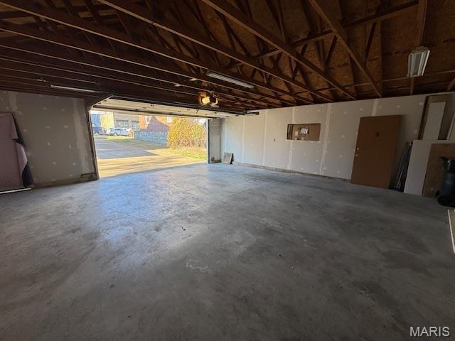 Building Photo - 9012 Eden Ave