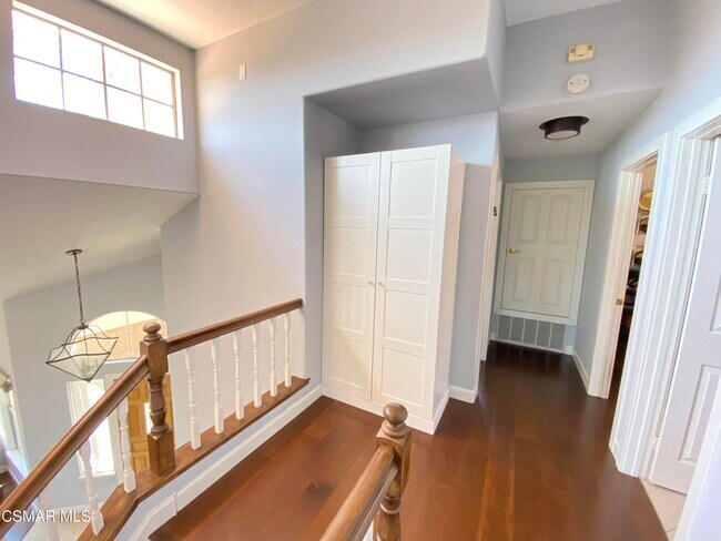 Building Photo - 1061 Shoal Creek Ct