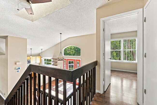 Building Photo - $3,048.95 with $300 Cleaning Voucher, 3 Beds - 2 Bath, Single Family Home in Highlands Ranch with...