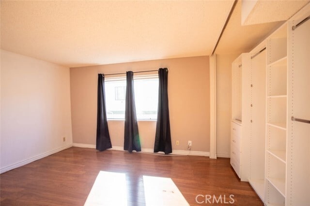 Building Photo - 10475 Newhome Ave