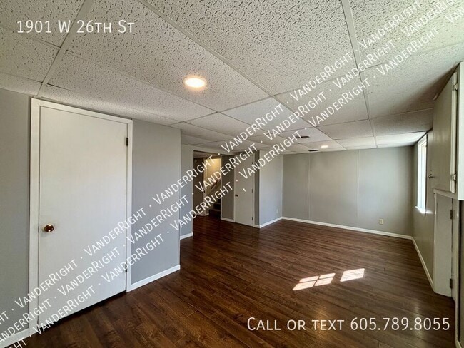 Building Photo - 1901 W 26th St