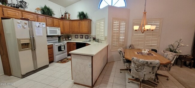 Building Photo - 13022 W Peach Blossom Dr