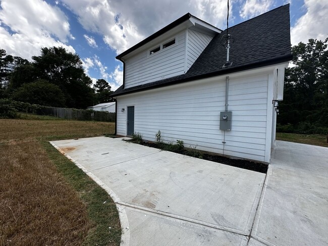 Primary Photo - STUDIO APARTMENT PRE-LEASING FOR AUGUST 2026!