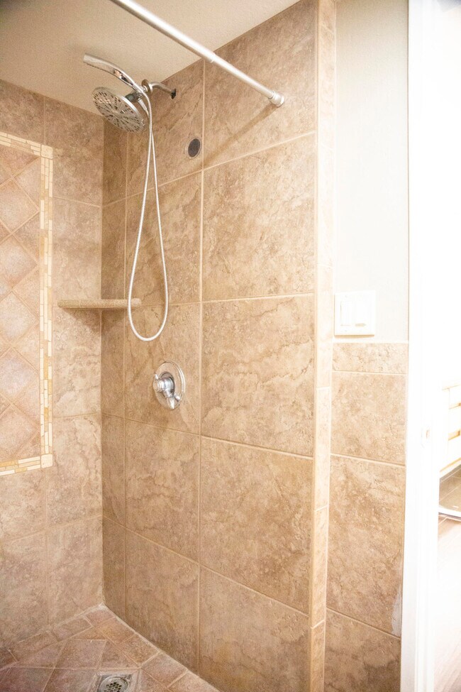 Building Photo - 68870 Tachevah Dr