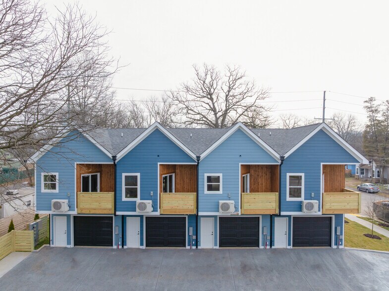 Building Photo - 1619 S Highland Park Ave