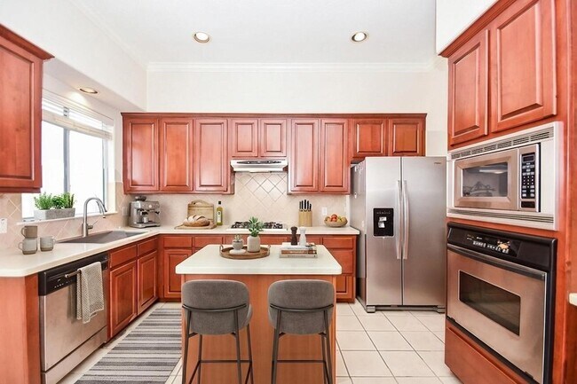 Building Photo - 2135 Stacy Knoll