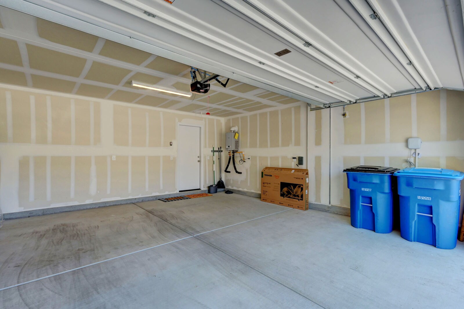Building Photo - 6844 Toros St