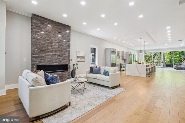 Building Photo - 5706 Nevada Ave NW