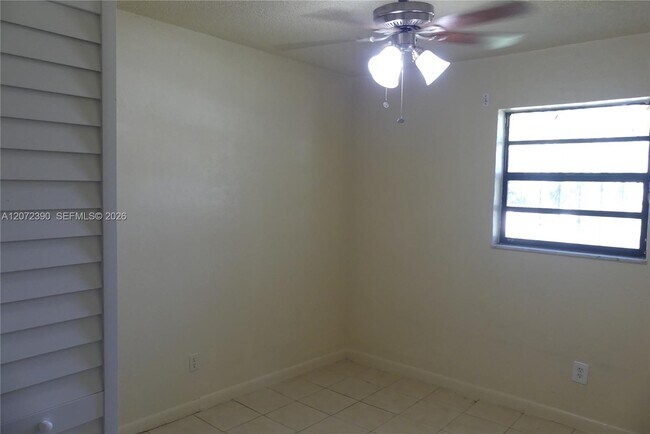 Building Photo - 8130 NW 14th Ct