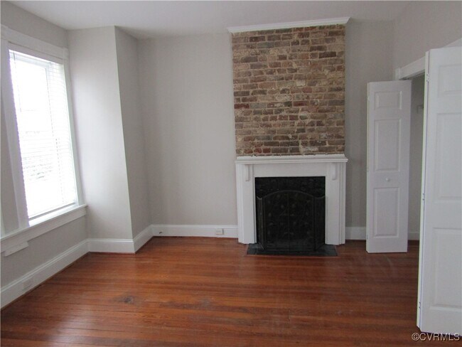 Building Photo - 1015 N 35th St