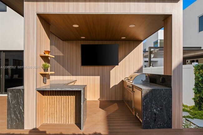 Building Photo - 7534 NW 98th Ave