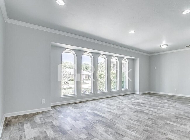 Building Photo - 12508 High Meadow Dr