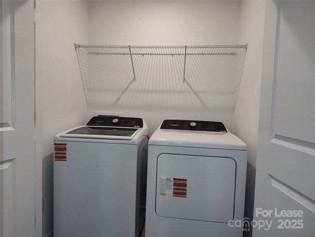 Building Photo - 10033 Guardian Dr