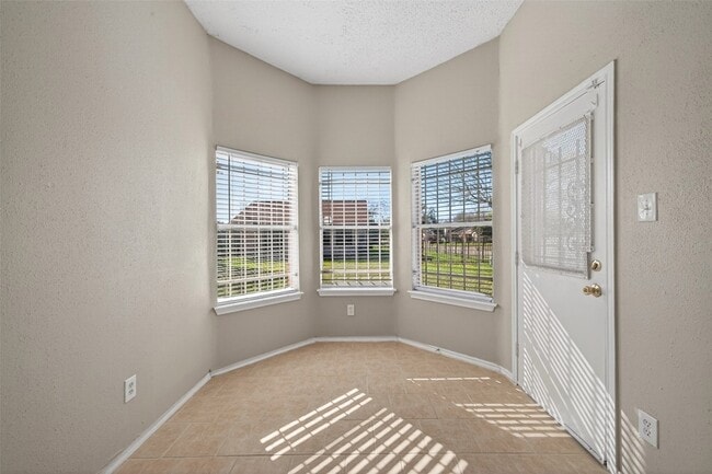 Building Photo - 3479 Rockrill Dr