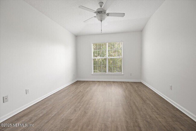 Building Photo - 57 Jardin De Mer Pl