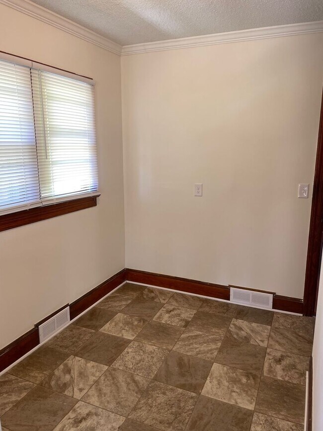 Building Photo - 3 Bed, 1 Bath Brick house in Ramseur