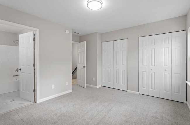 Building Photo - 5340 Big Bass Dr