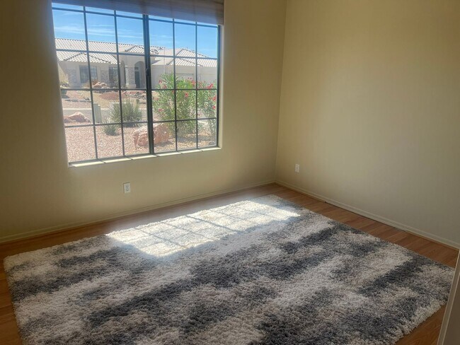 Building Photo - Beautiful Home In Sun Lakes Village