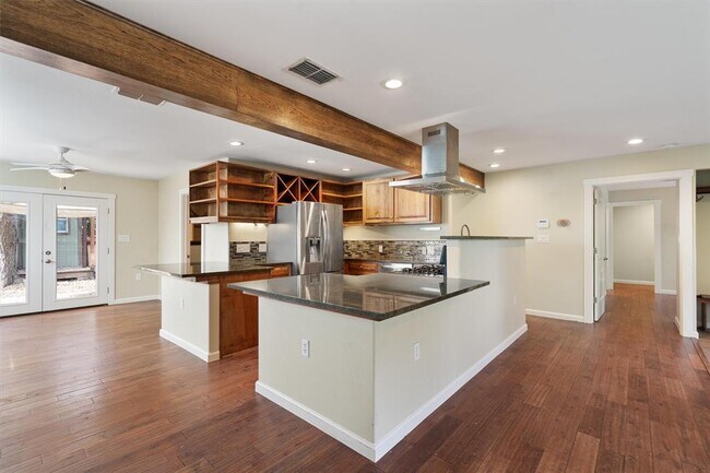 Building Photo - 6202 Hillston Dr