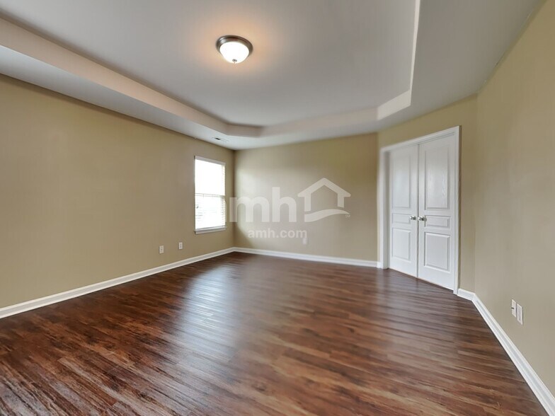 Building Photo - 1404 Manley Ct