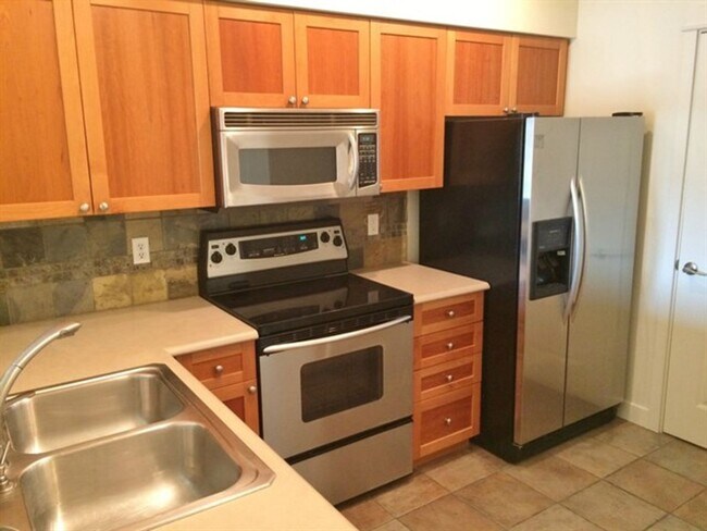 Building Photo - 1Bd/1Ba Seattle Condo