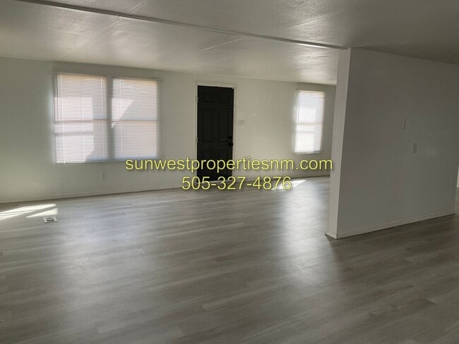 Building Photo - 3 Bedroom, 2 Bathroom Mobile Home