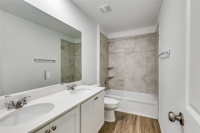 Building Photo - 1641 Catahoula Dr