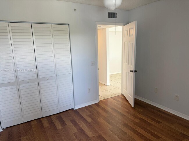 Building Photo - 165 NW 96th Terrace