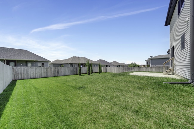 Building Photo - 2 Story Single Family Home