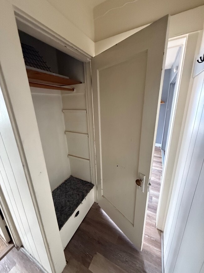 Building Photo - 305 Harrison St