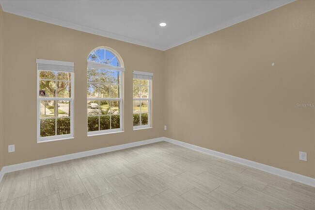 Building Photo - 1043 Via Como Pl