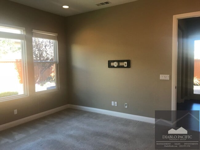 Building Photo - EXPERIENCE TRILOGY AT THE VINEYARDS LIFE ON A VINEYARD